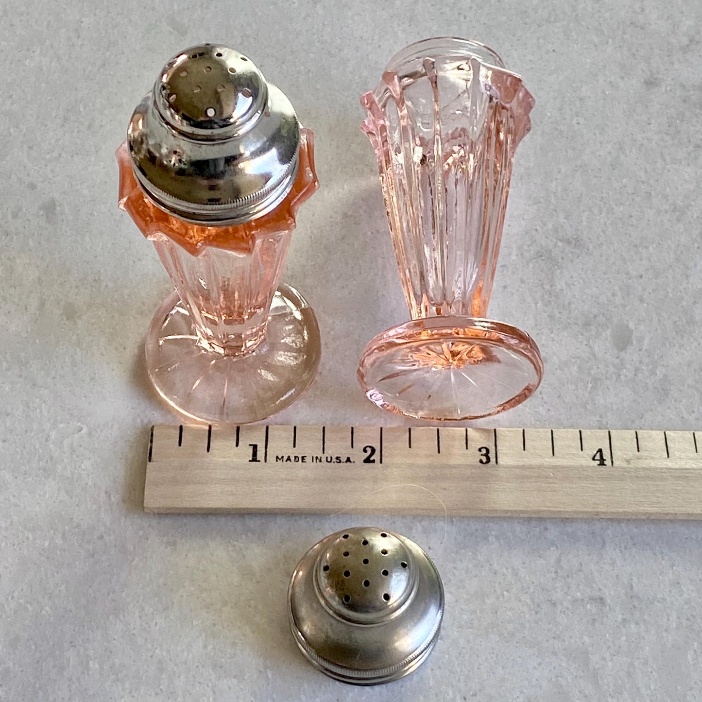 Vintage Jeannette Sierra Pink Salt and Pepper Shakers (circa 1931 - 1933) - Set of 2