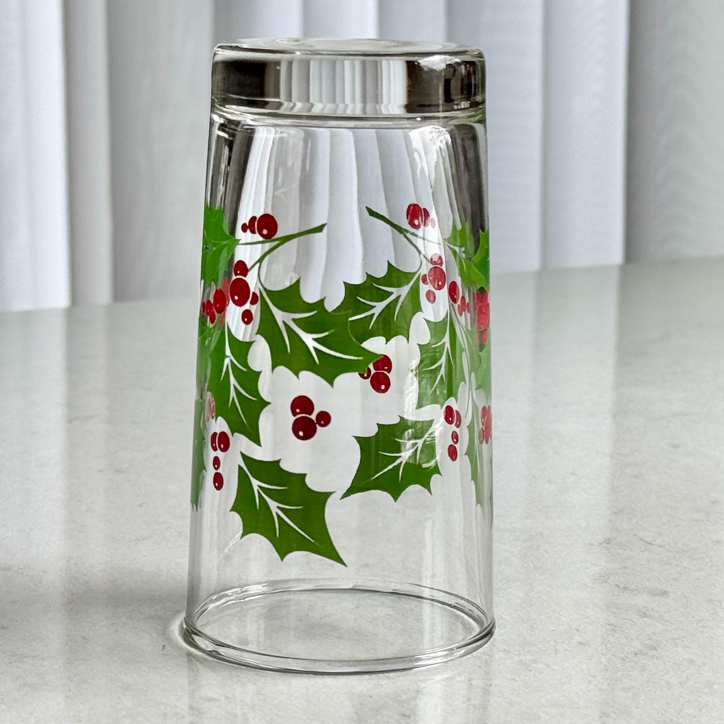 Vintage Indiana Glass 10 Ounce Holly Tumblers Glasses - Set of 4