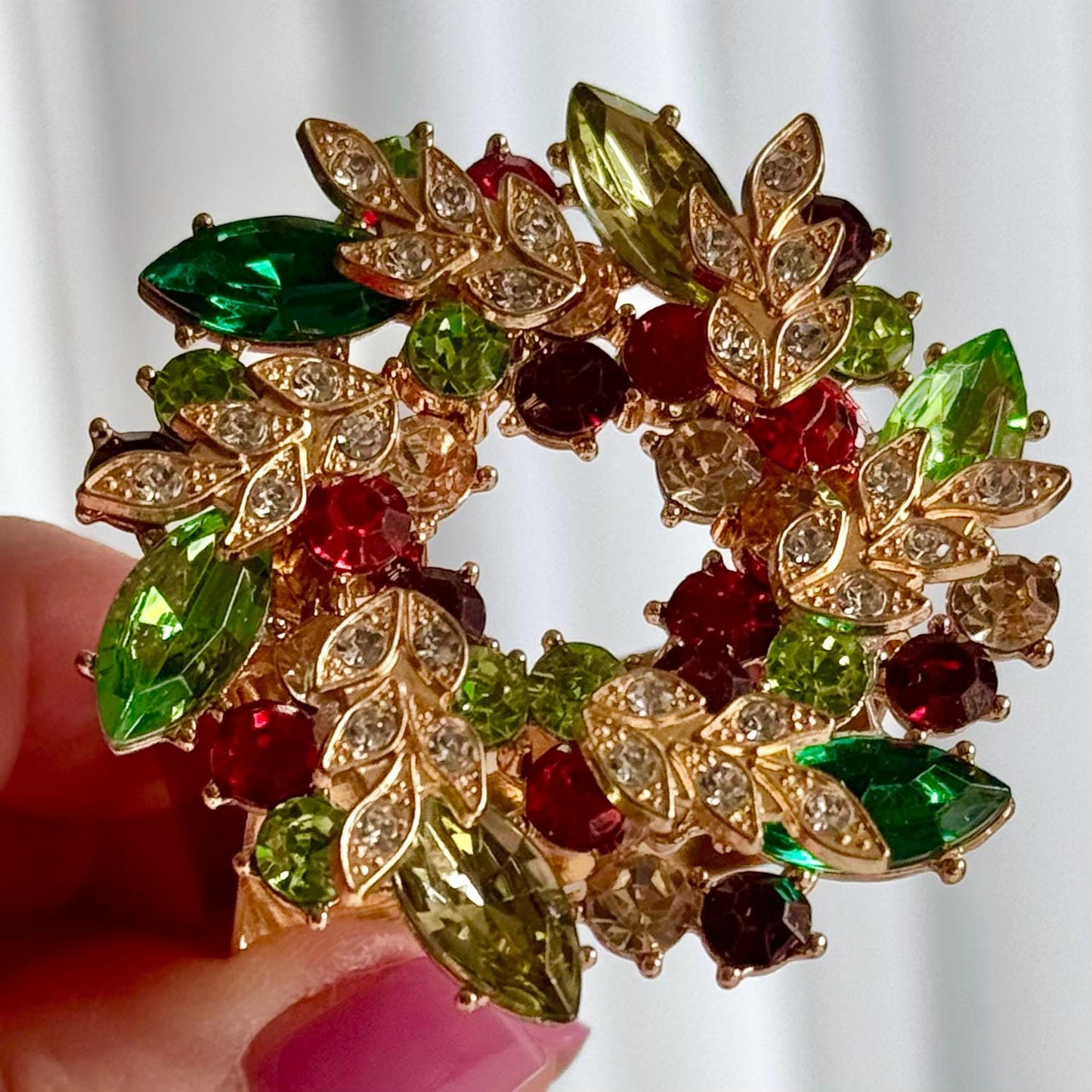 Vintage Kim Seybert Holiday Wreath Jeweled Napkin Rings - Set of 4