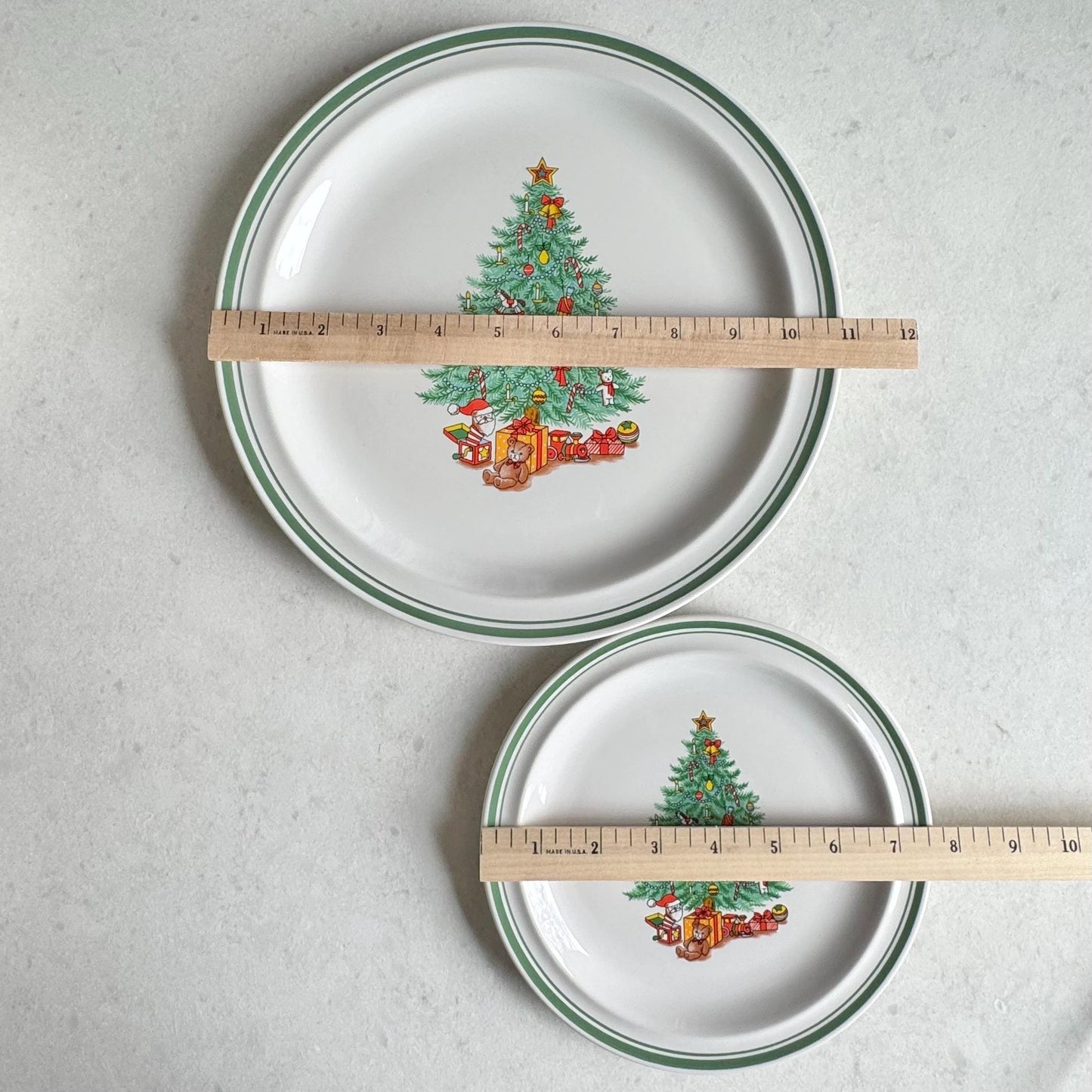 Vintage Anchor Hocking Holiday Magic Dishes - Service for 4 (16 pieces total)