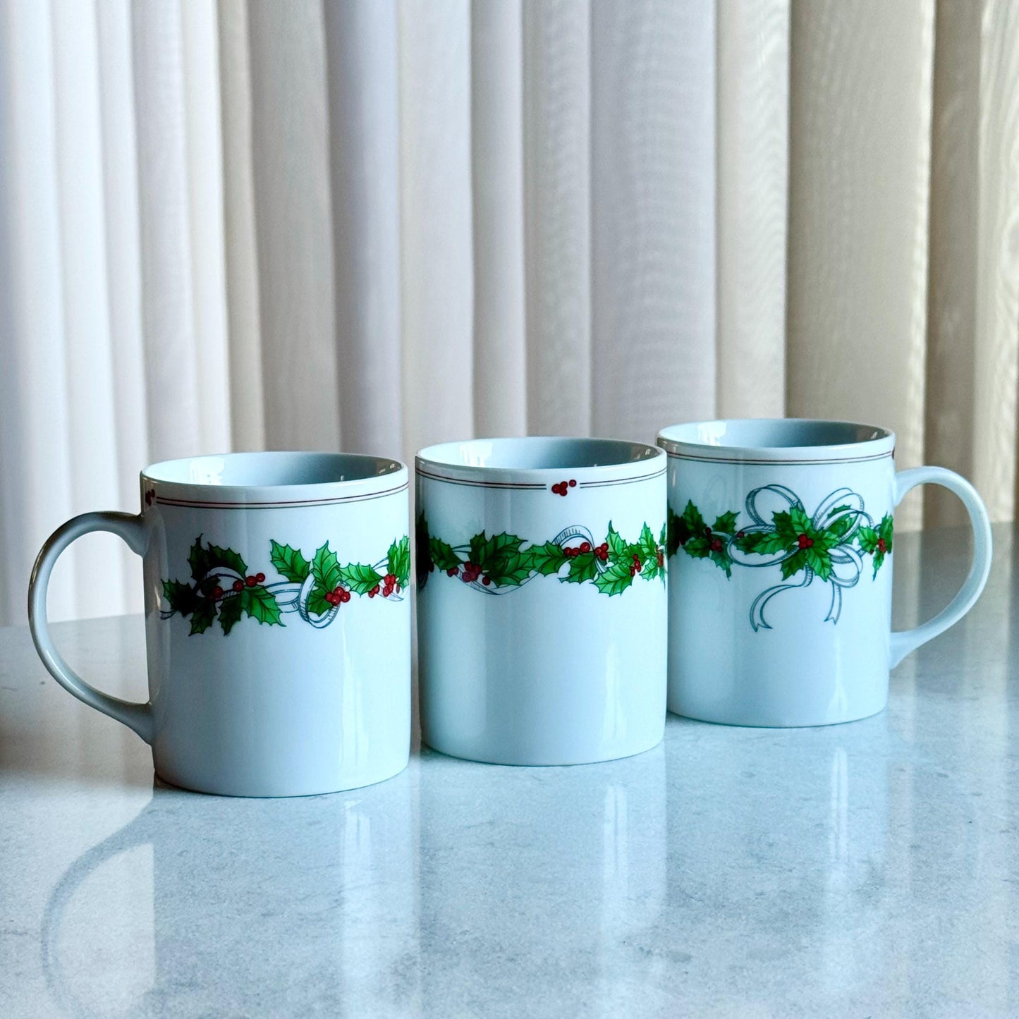 Vintage Toscany Holly and Berries Mugs - Set of 6