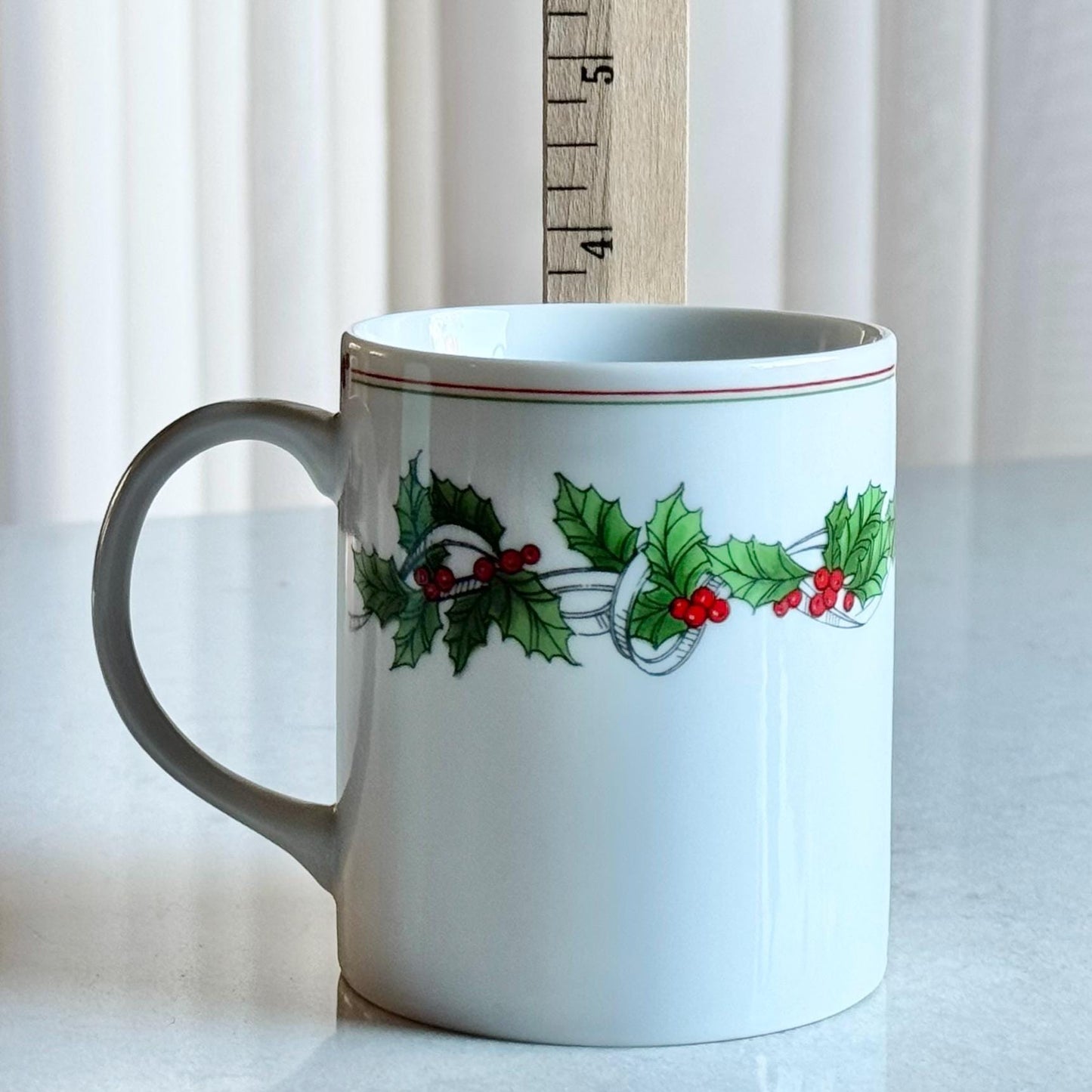 Vintage Toscany Holly and Berries Mugs - Set of 6