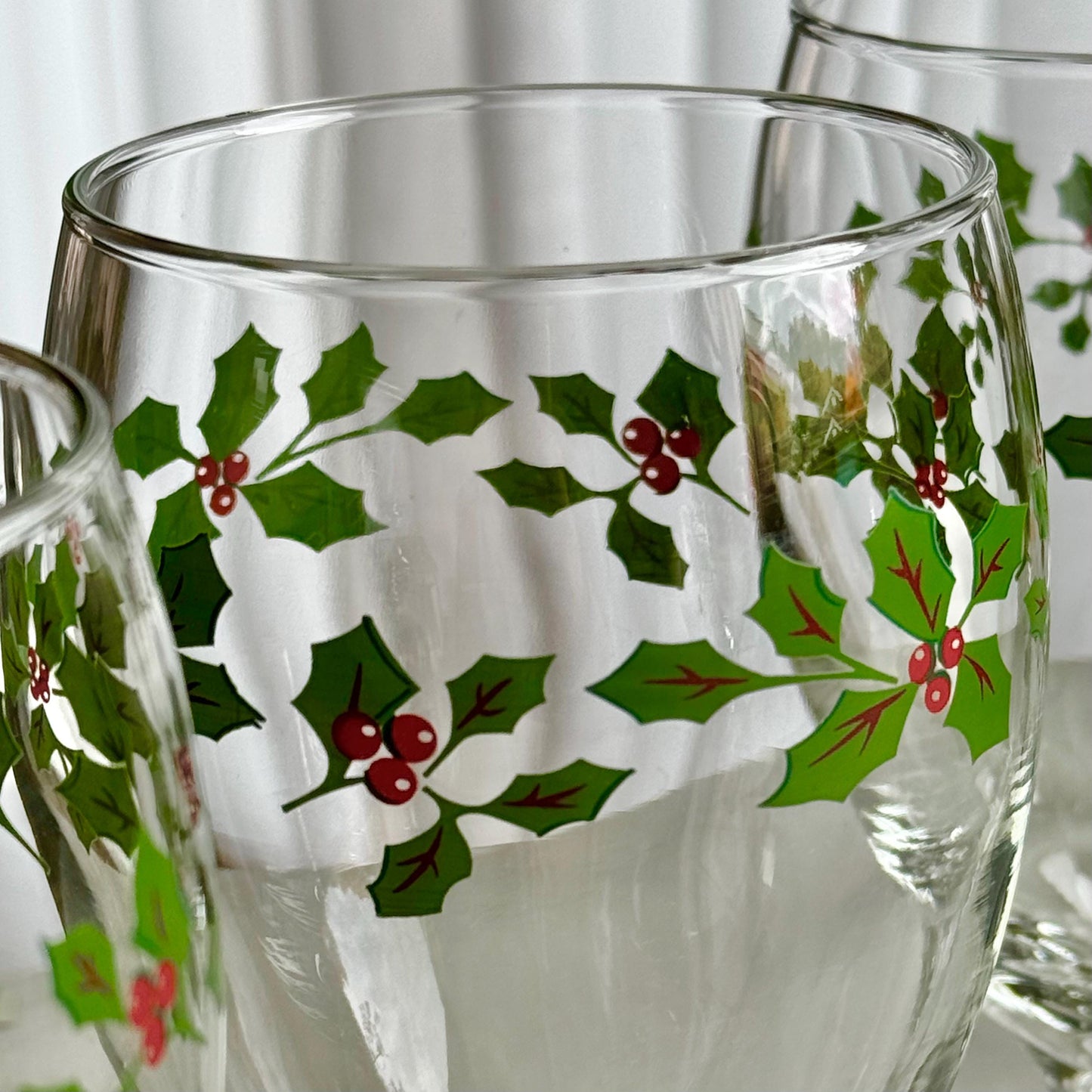 Vintage Libbey Holiday Holly Glasses - Set of 7 Goblets