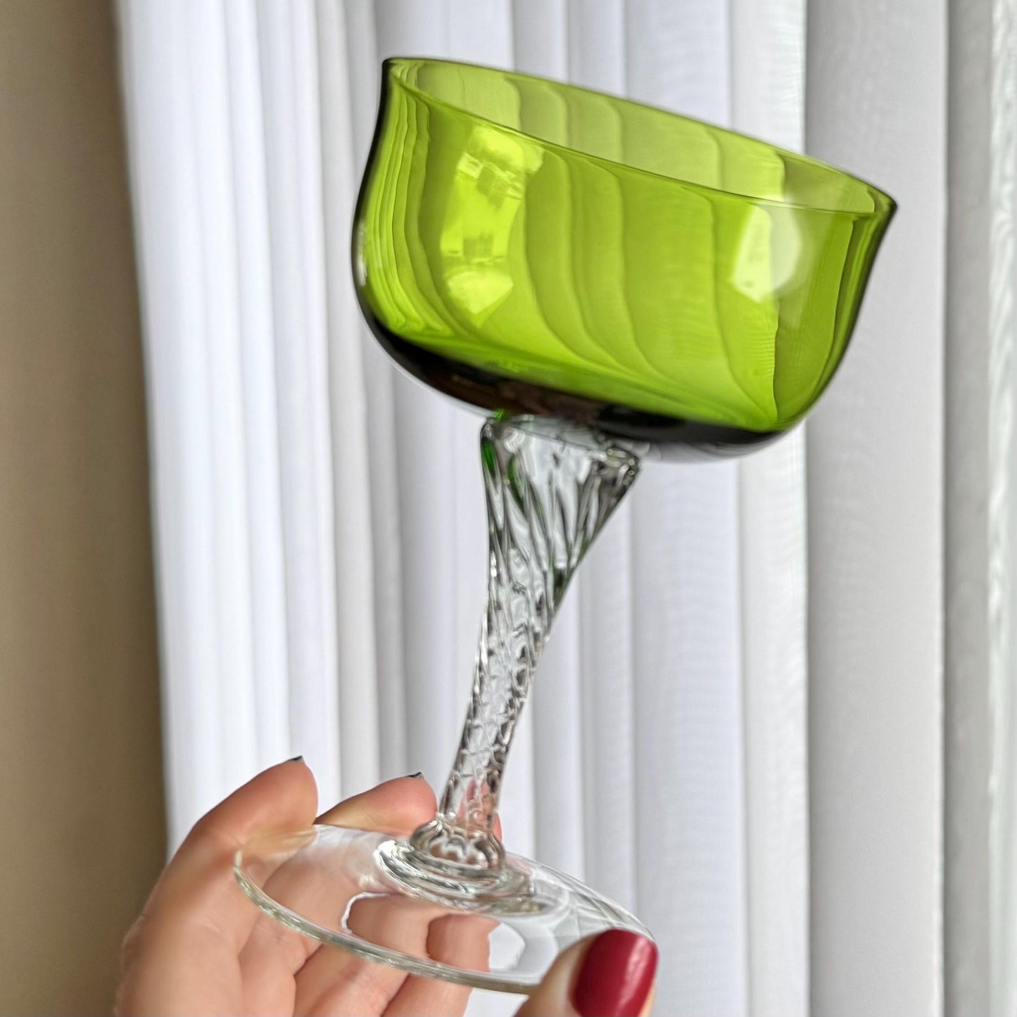 Vintage Libbey Saturn Green Twisted Stem Glasses - Set of 4