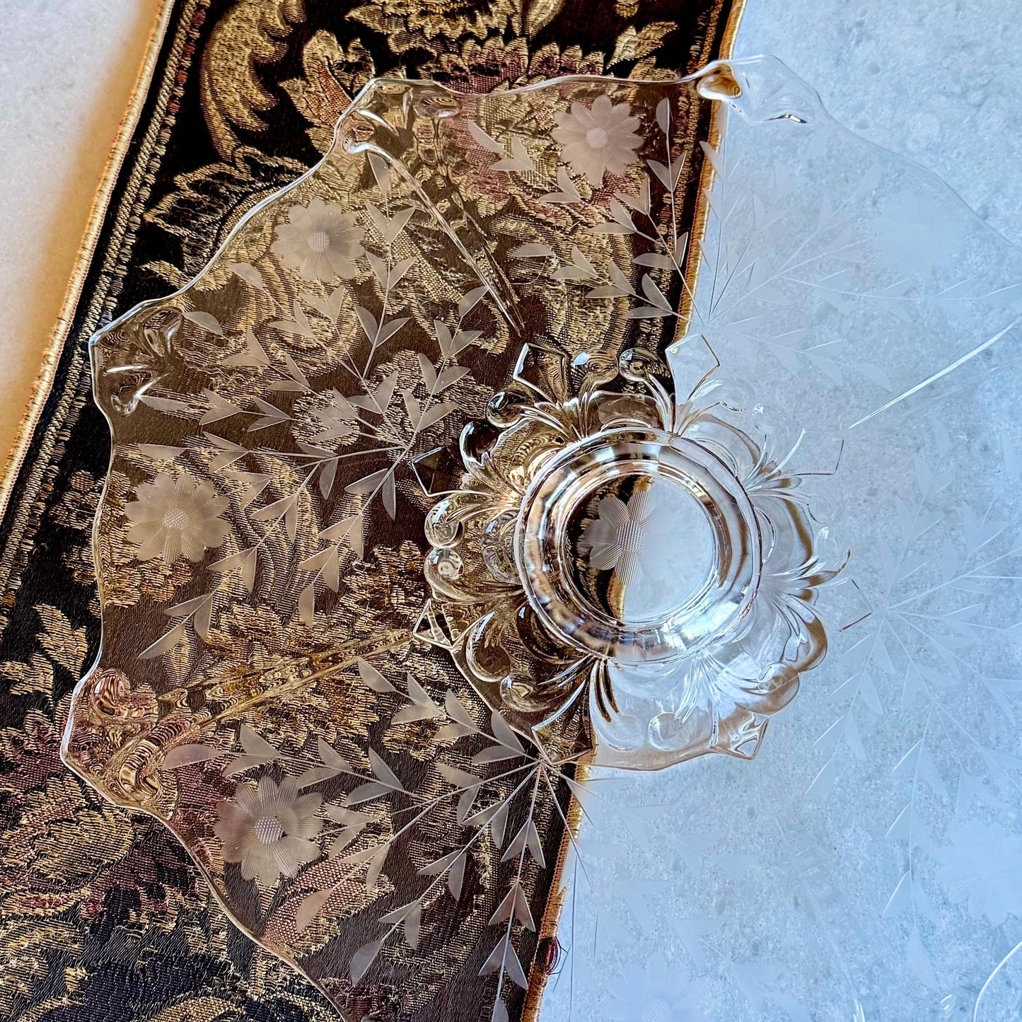 Vintage Indiana Glass 14 Inch Double Fleur De Lis Etched Cake Plate