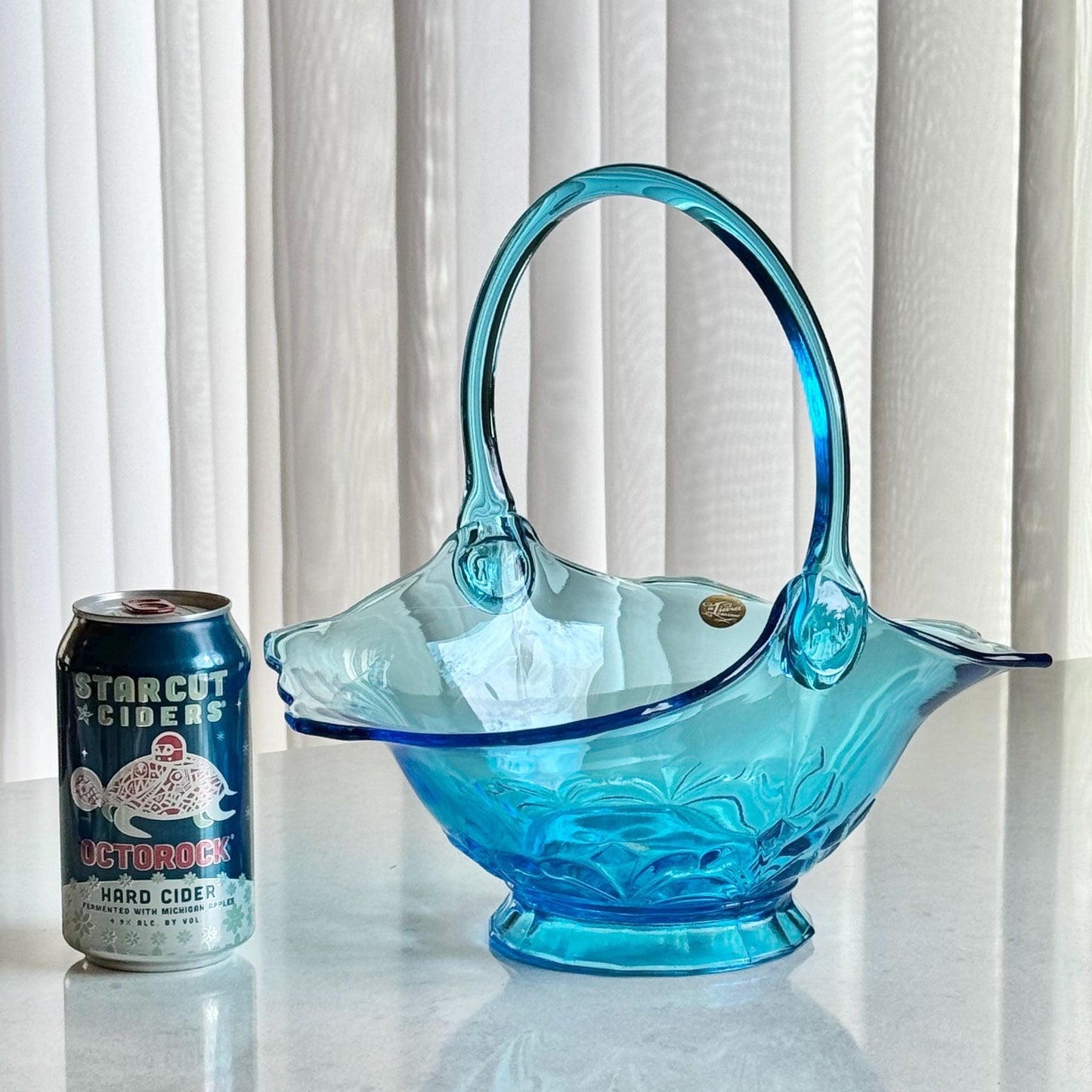 Vintage Tiara Exclusive Blue Glass Duchess Double Fleur De Lis Basket (circa 1980)