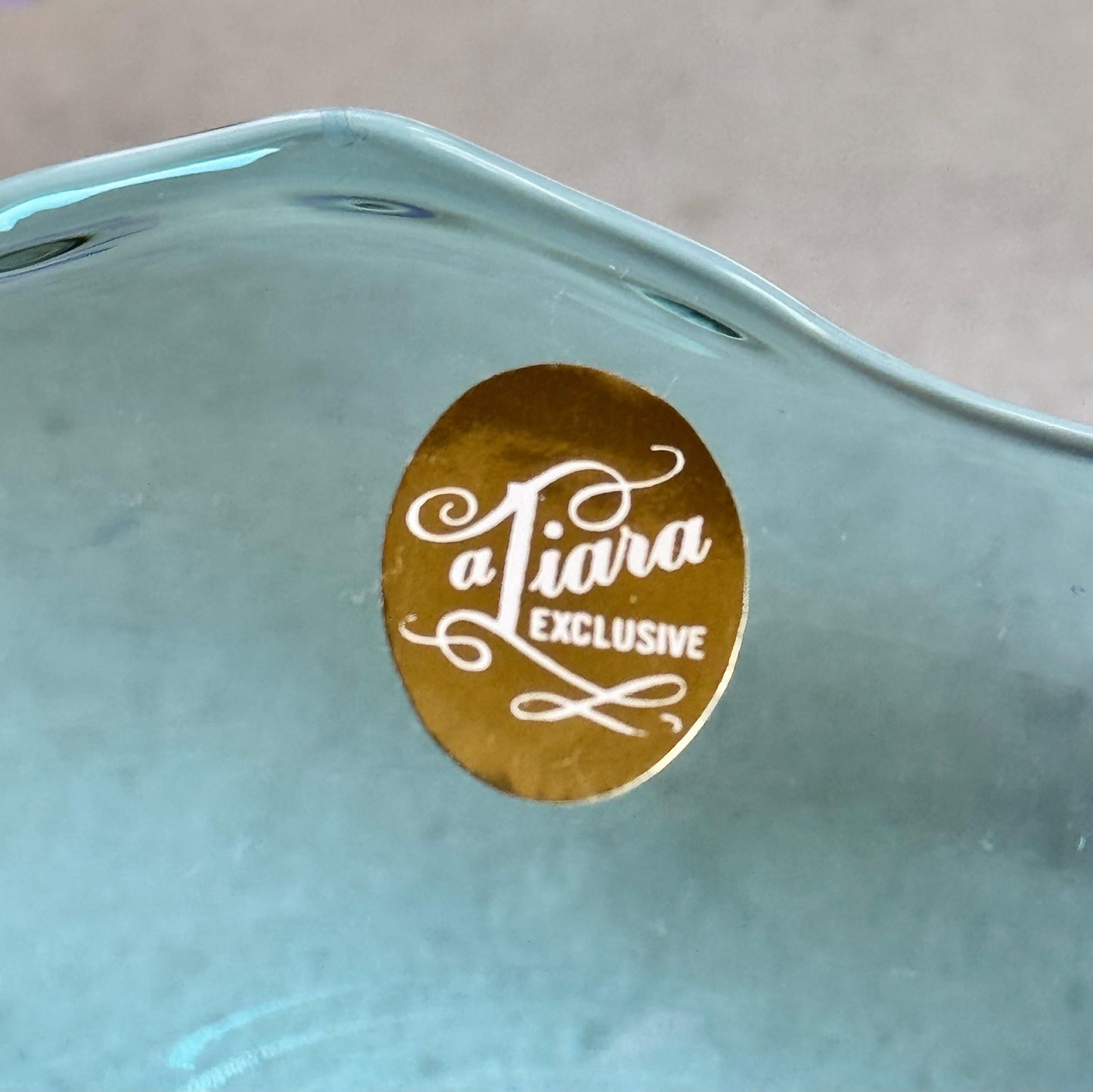 Vintage Tiara Exclusive Blue Glass Duchess Double Fleur De Lis Basket (circa 1980)