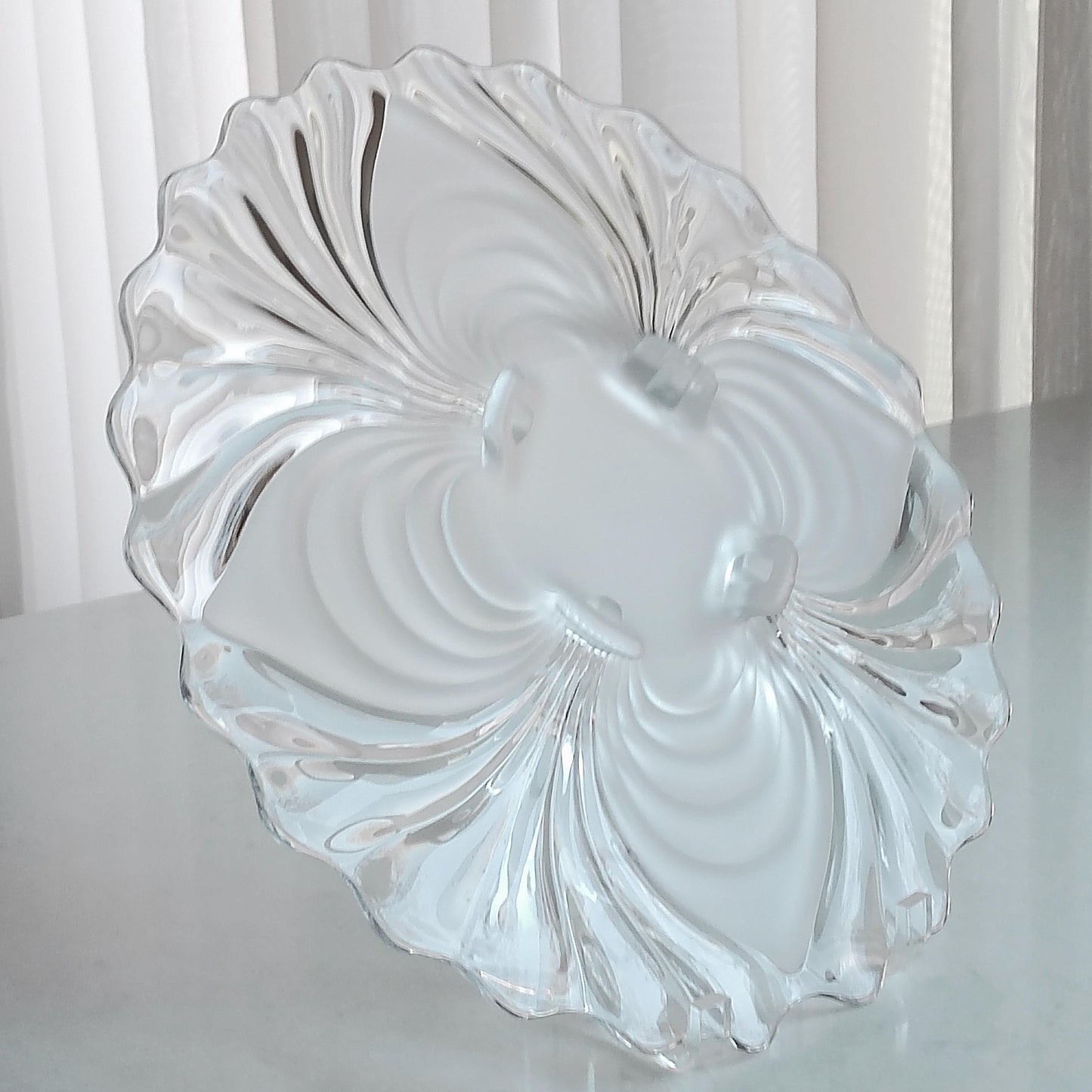 Vintage Cambridge Alpine 14 Inch 4 Toed Cabaret Plate (circa 1940 - 1949)