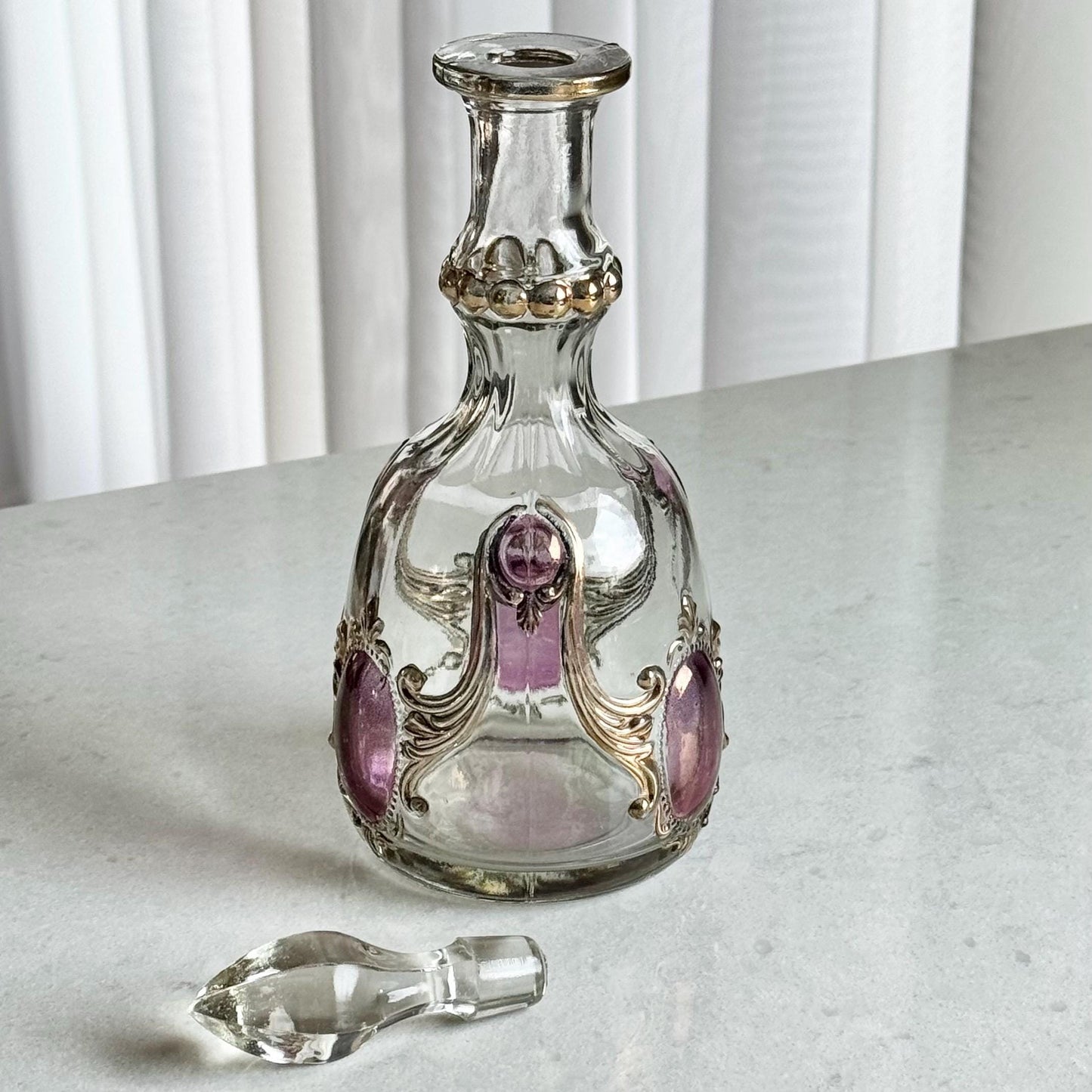 Vintage Gold and Cranberry Accented Decanter and 5 Glasses