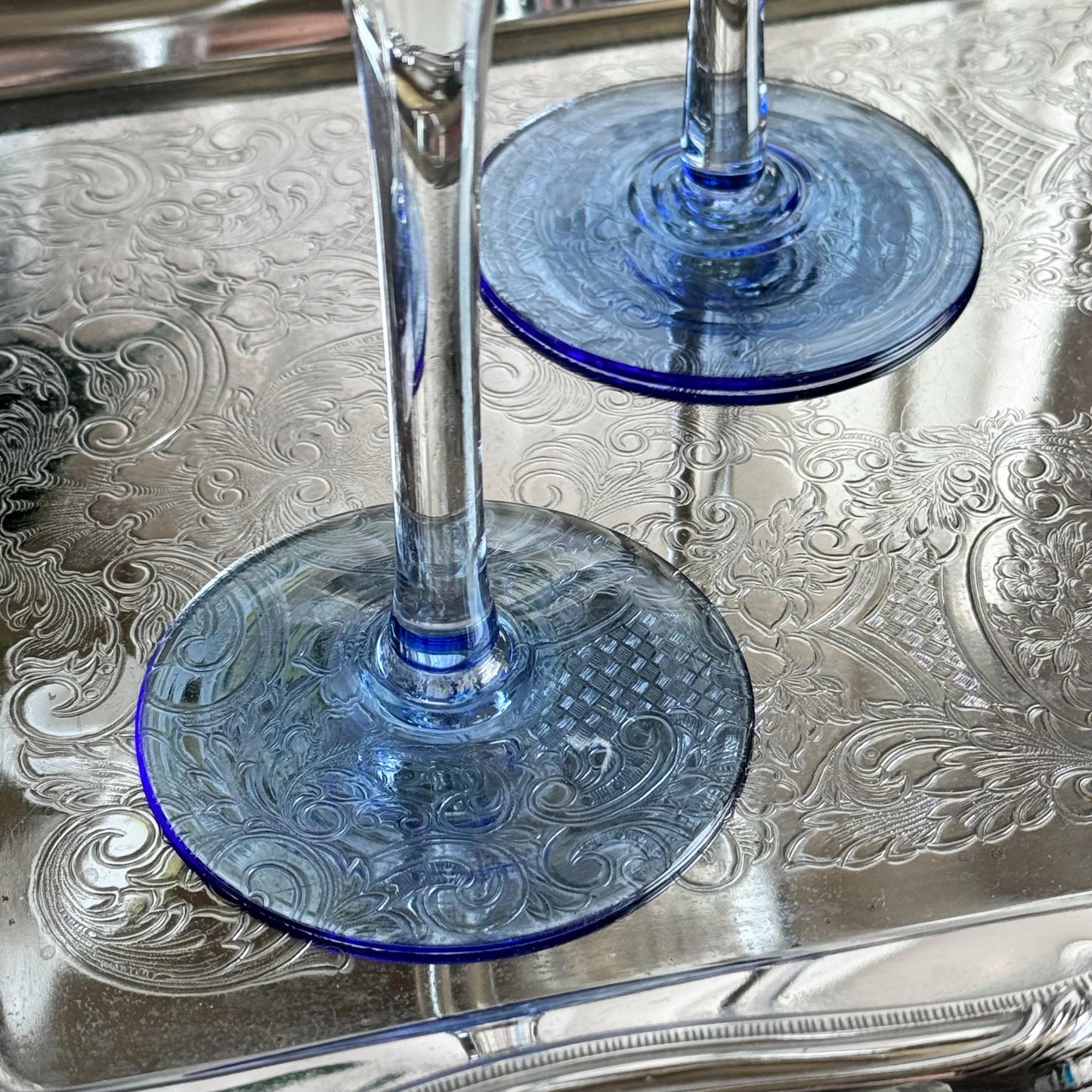 Vintage Blue Foot Optic Swirl Glasses - Set of 4