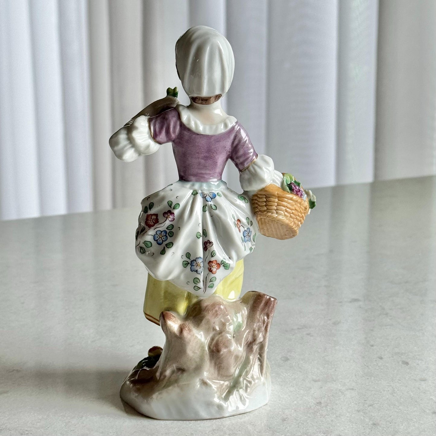 Vintage Sitzendorf German Porcelain Girl Figurine