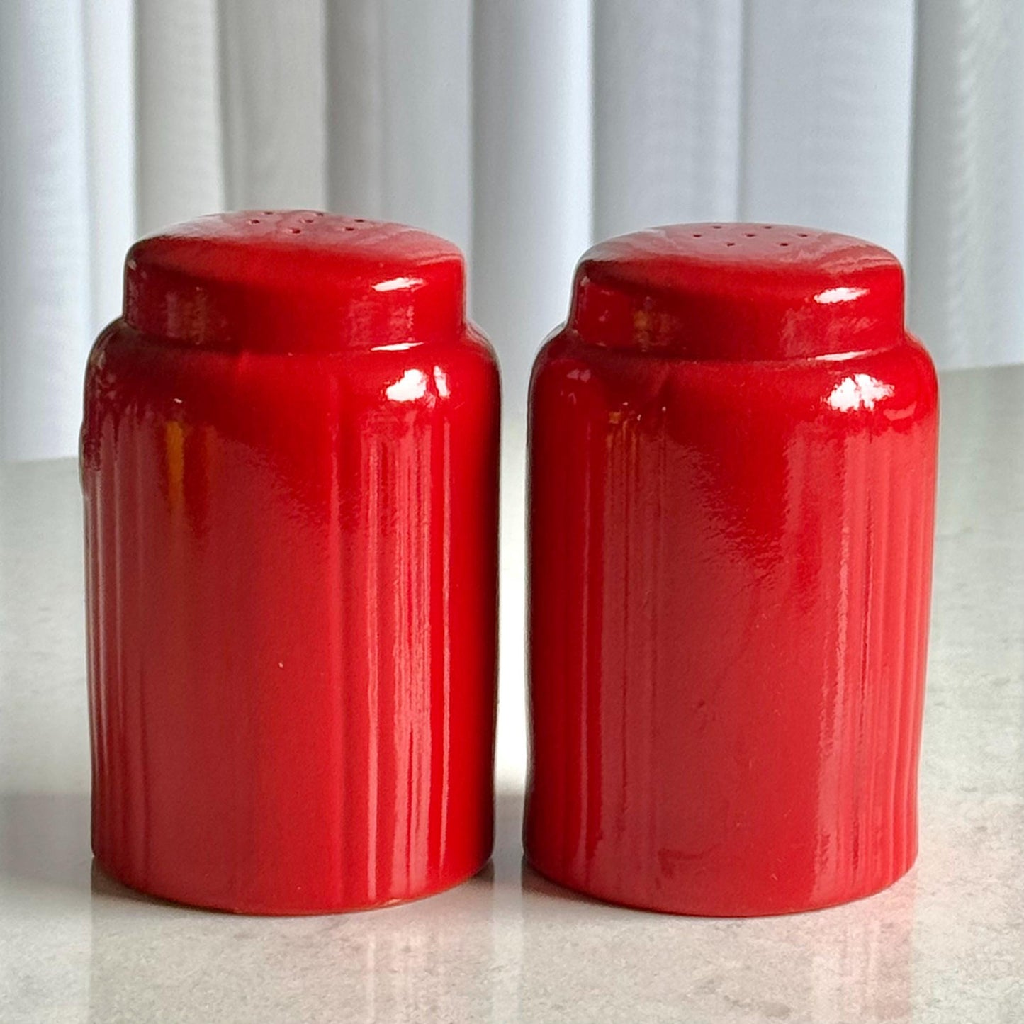 Vintage Hall Novelty Radiance Chinese Red Salt & Pepper Shaker Set