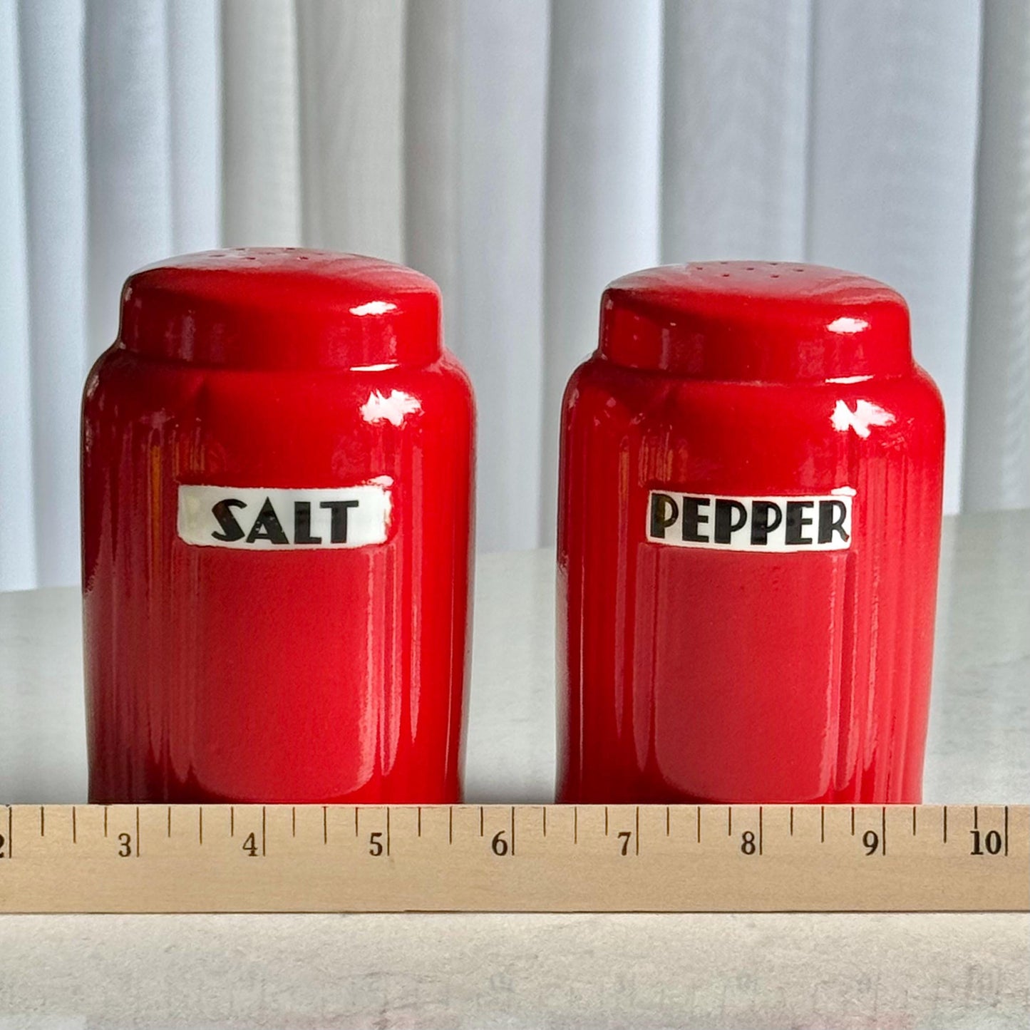 Vintage Hall Novelty Radiance Chinese Red Salt & Pepper Shaker Set