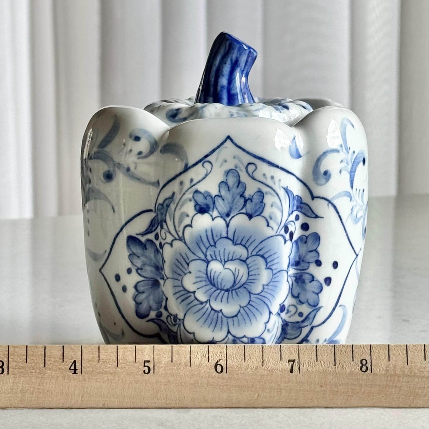 Vintage Seymour Mann Blue and White Flora Pumpkin with Original Sticker Still Attached