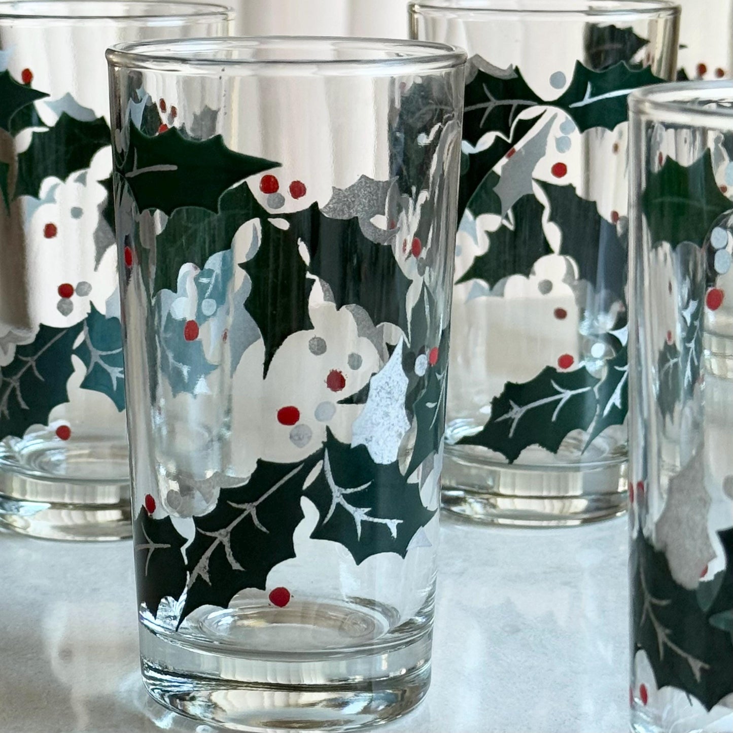 Vintage Silver Accented Holly and Berries 10 Ounce Glasses - Set of 7 Tumblers