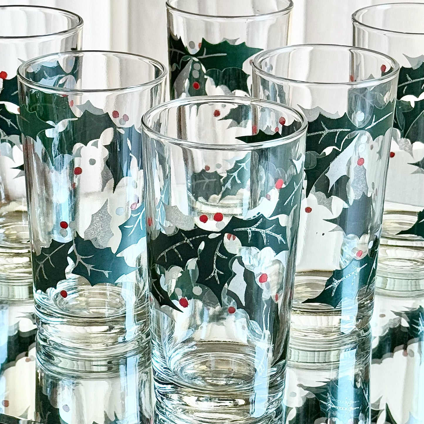 Vintage Silver Accented Holly and Berries 10 Ounce Glasses - Set of 7 Tumblers