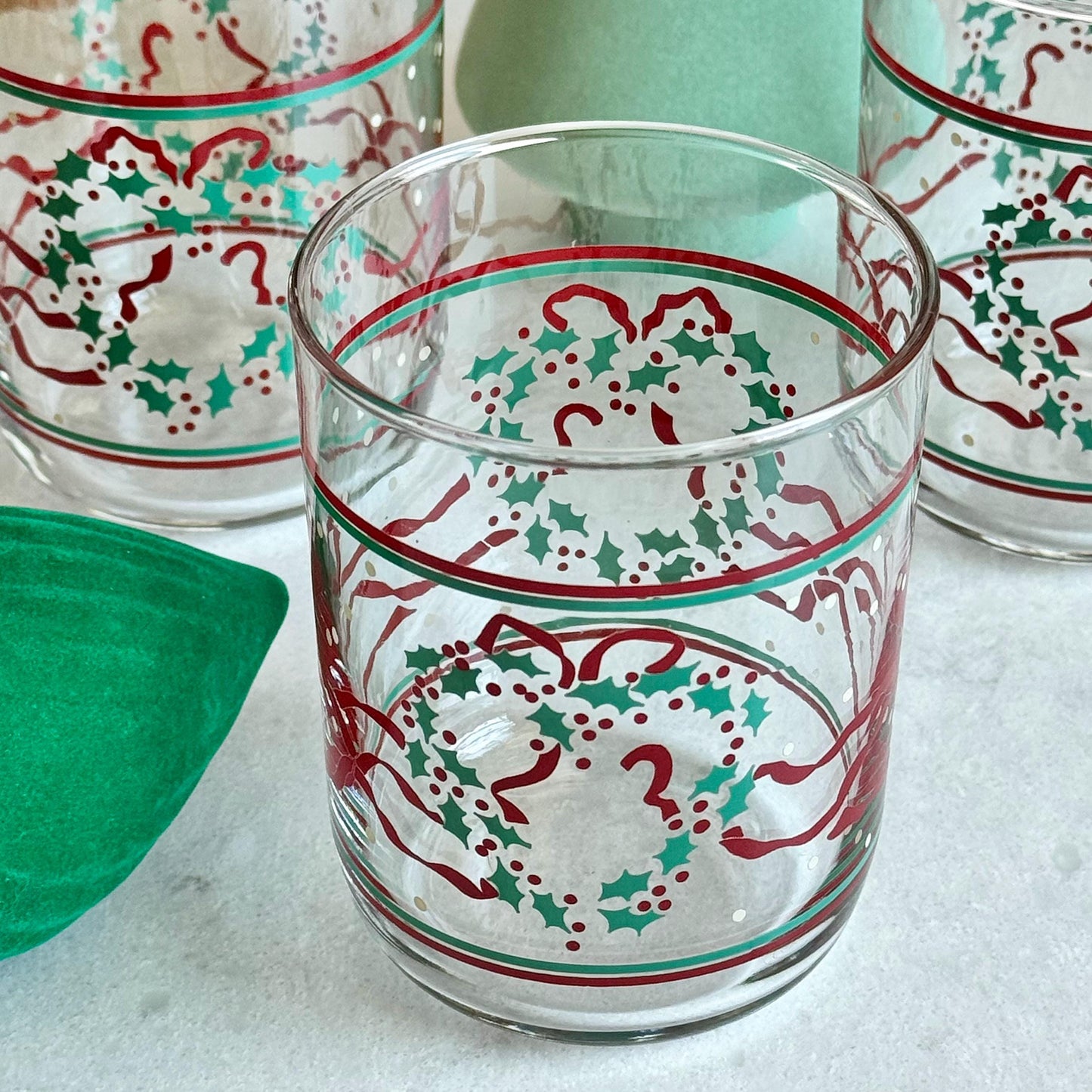 Vintage Wreath and Ribbon Glasses - Set of 4 Tumblers