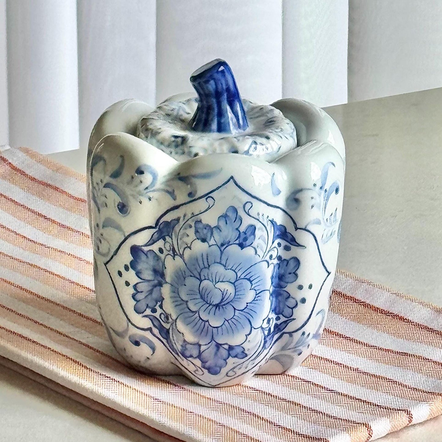 Vintage Seymour Mann Blue and White Flora Pumpkin with Original Sticker Still Attached