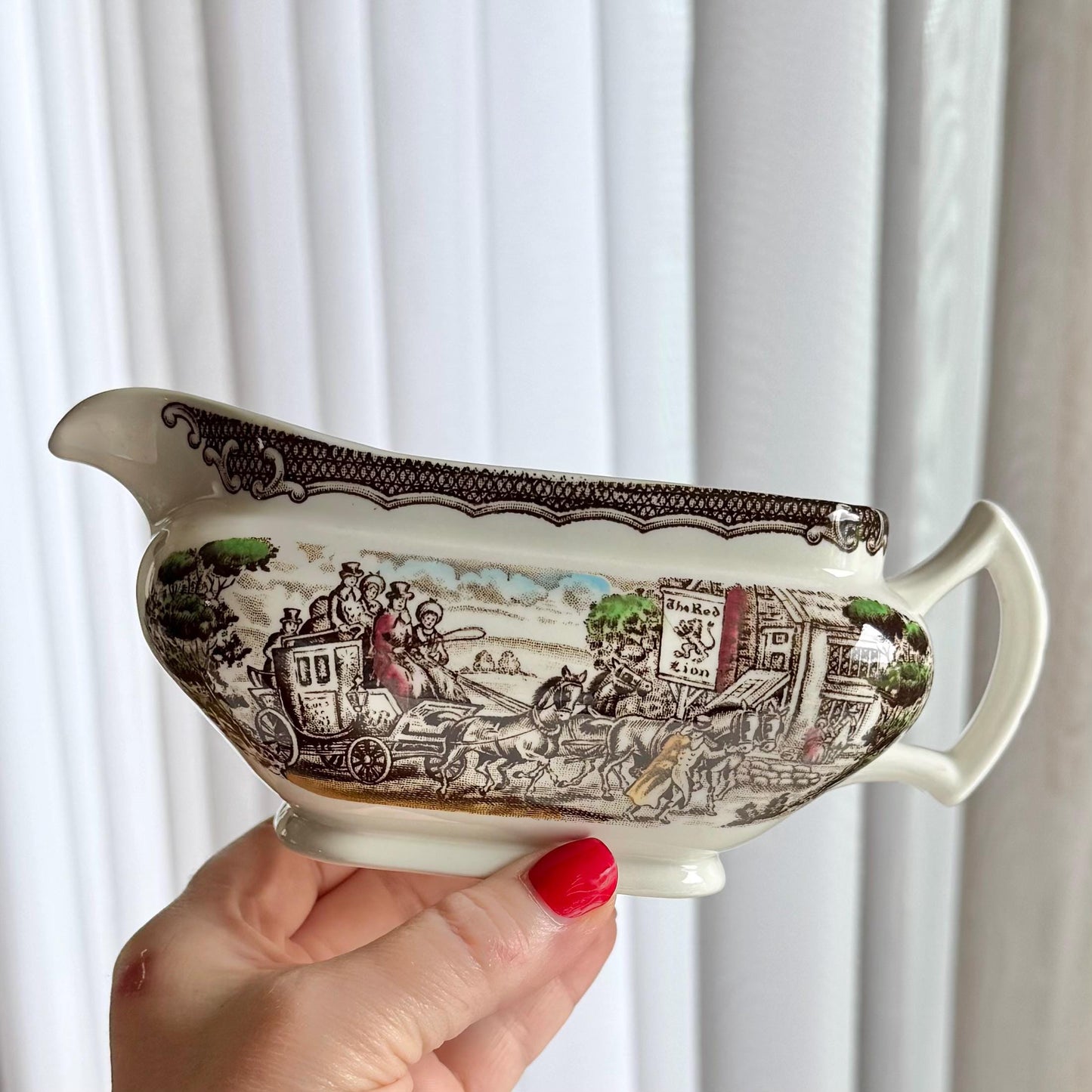 Vintage Wood & Sons The Post House Gravy /Sauce Boat with Underplate