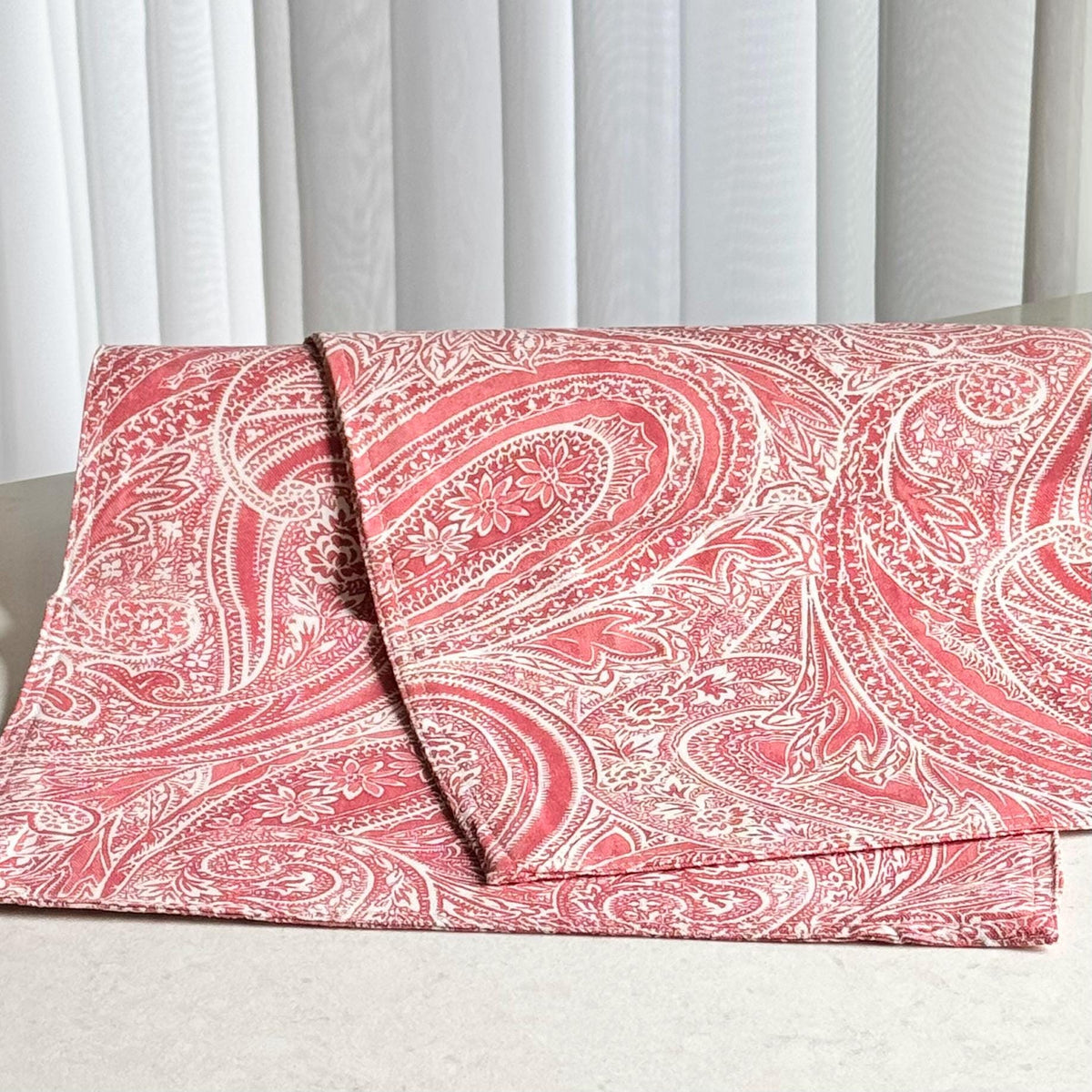 Ralph Lauren Veranda Red Paisley Table Runner