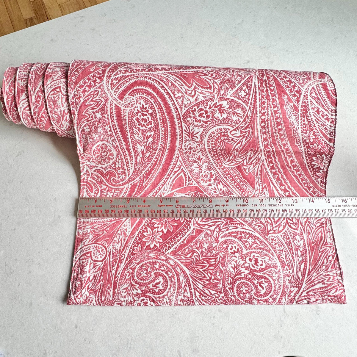 Ralph Lauren Veranda Red Paisley Table Runner