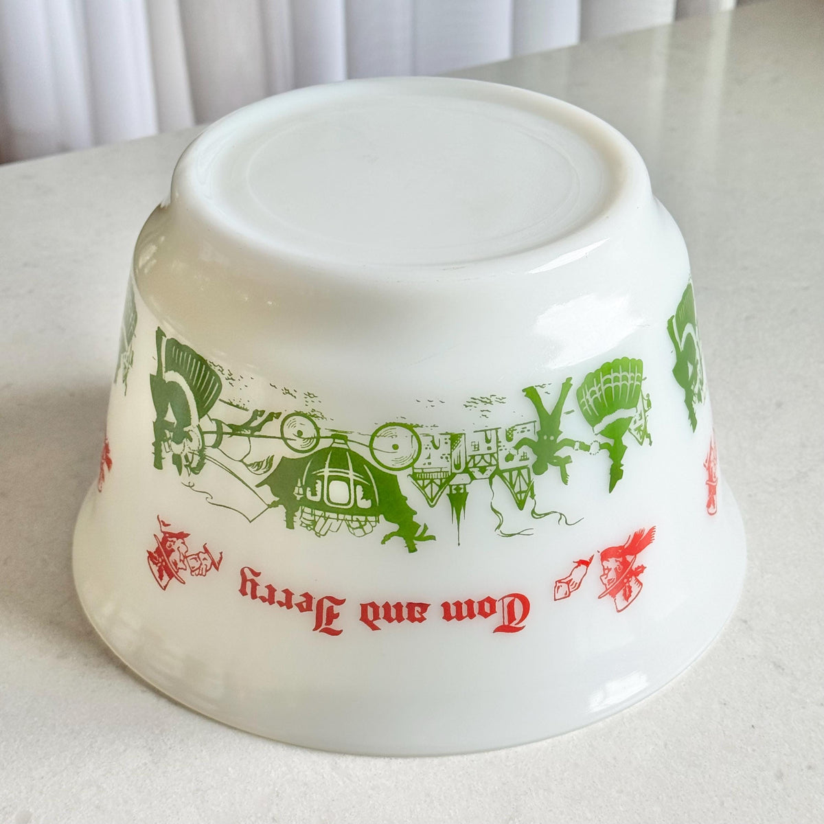 Vintage Hazel Atlas Tom & Jerry Punch Bowl and 5 Cups