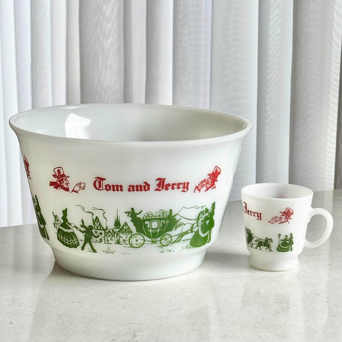 Vintage Hazel Atlas Tom & Jerry Punch Bowl and 5 Cups