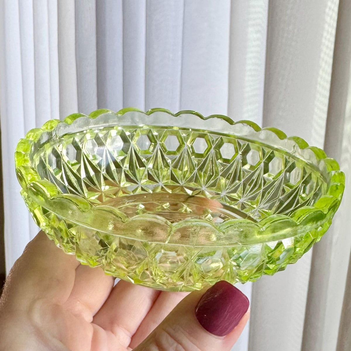 Antique Central Vaseline Glass Pressed Block and Diamond Zephyr Bowls (circa 1885 - 1891) - Set of 6