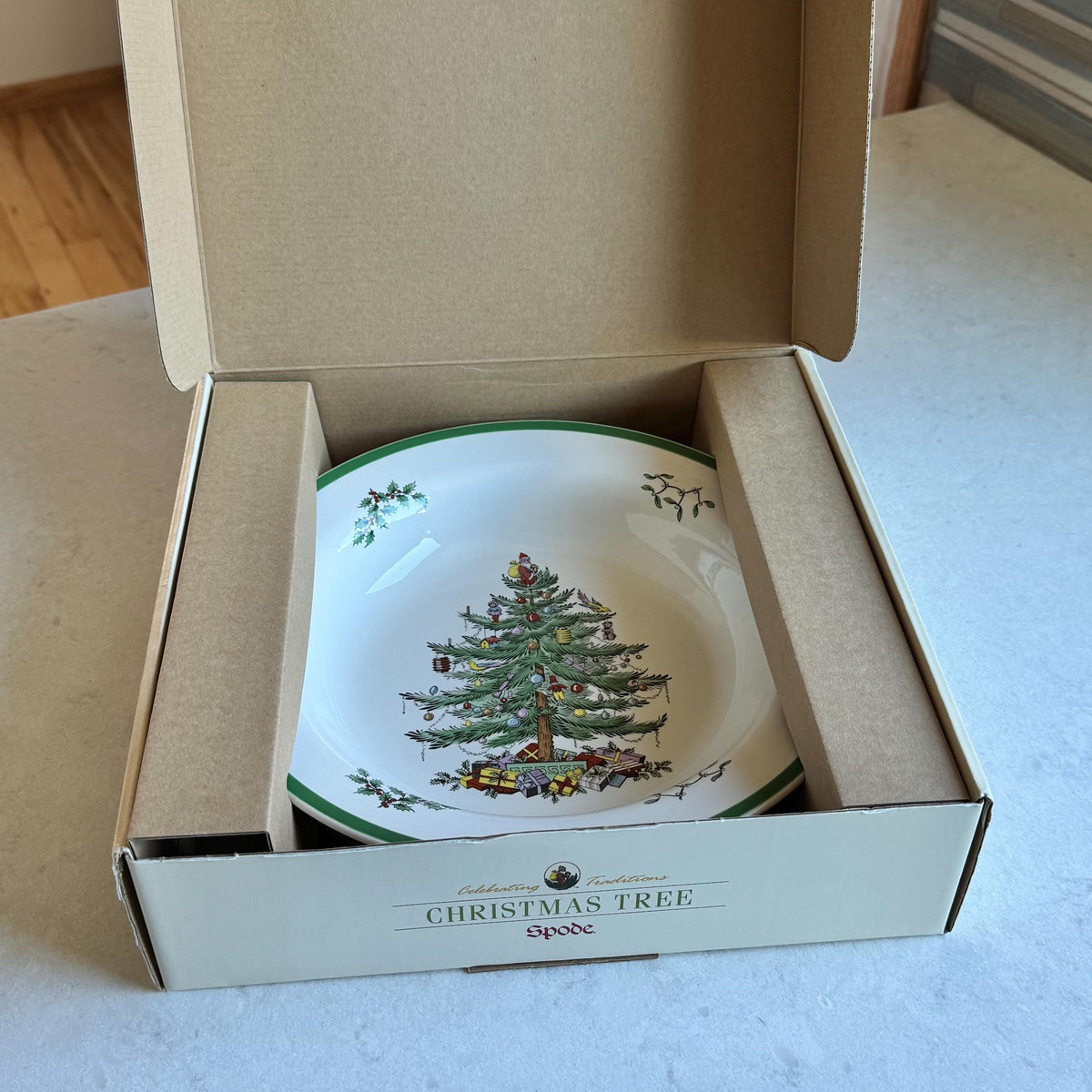 Vintage Spode Christmas Tree 12” Pasta / Serving Bowl