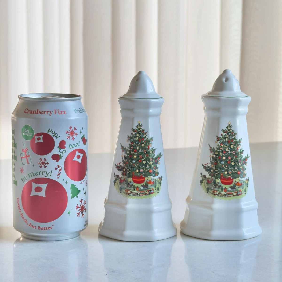 Vintage Pfaltzgraff Heritage Christmas Salt and Pepper Shakers - Set of 2