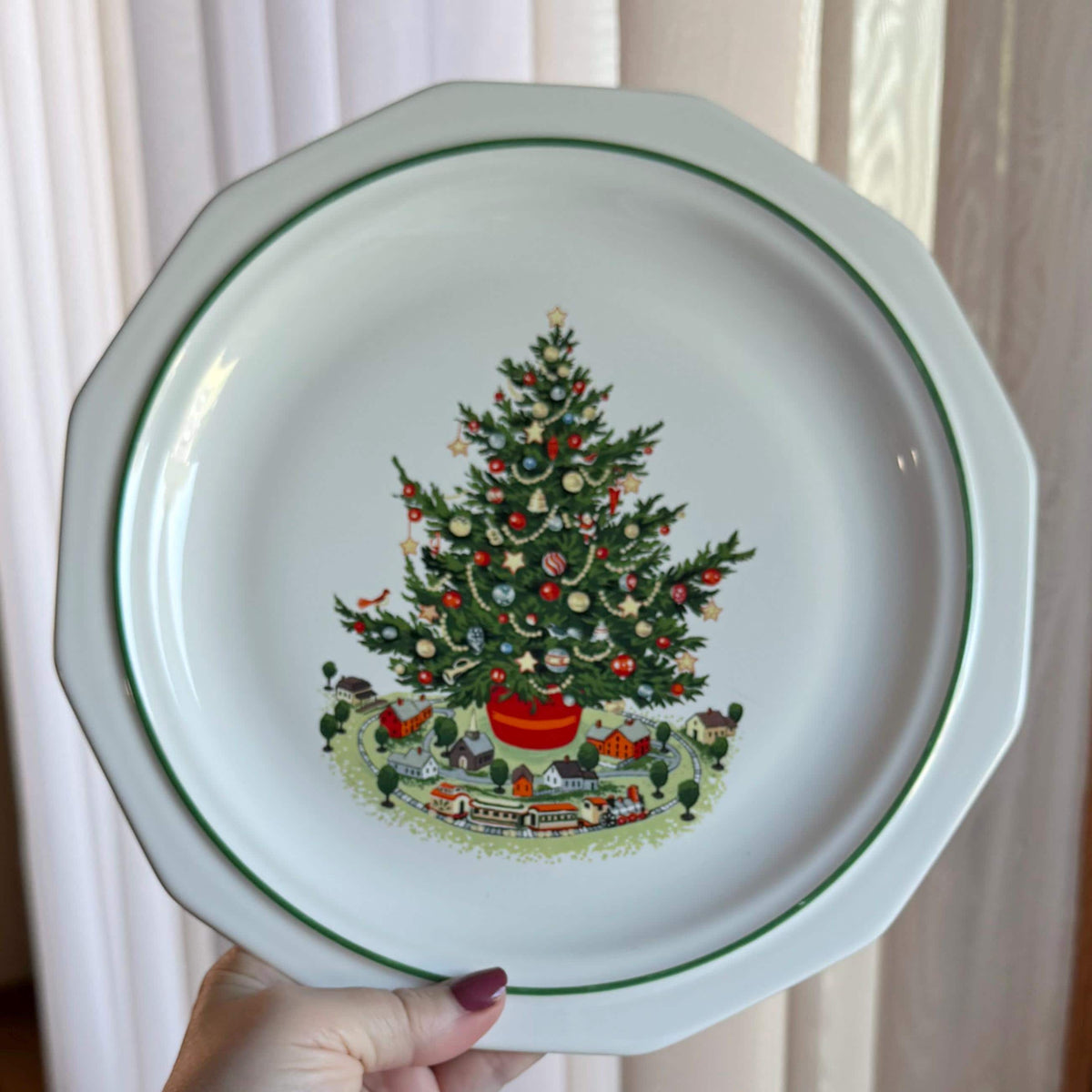 Vintage Pfaltzgraff Heritage Christmas Dinner Plates - Set of 12
