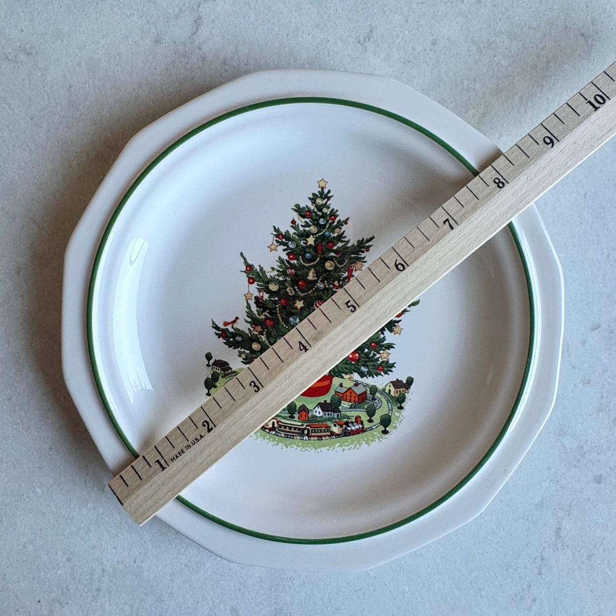 Vintage Pfaltzgraff Heritage Christmas Salad Plates - Set of 12