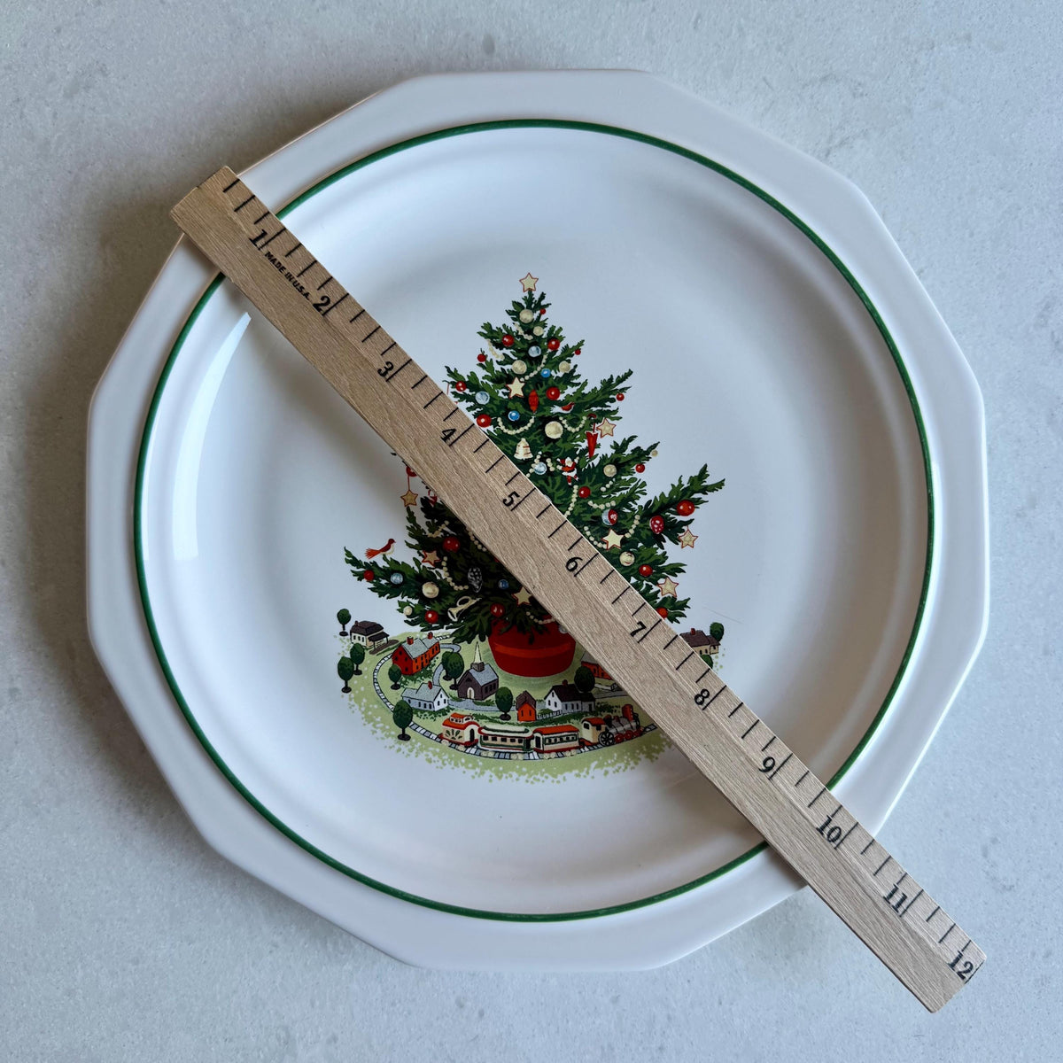 Vintage Pfaltzgraff Heritage Christmas Dinner Plates - Set of 12