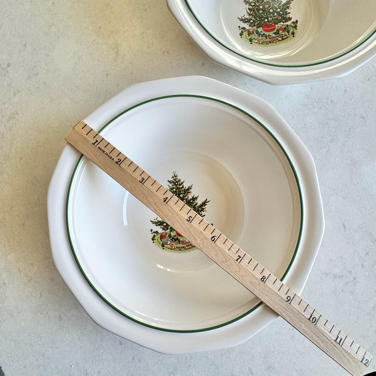 Vintage Pfaltzgraff Heritage Christmas 9 Inch Bowls - Set of 2