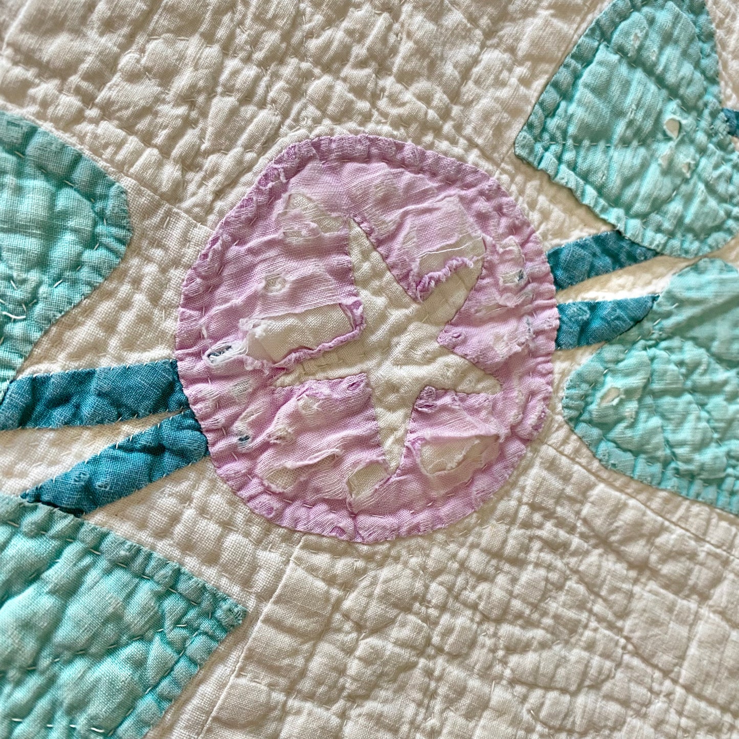 Vintage Applique Quilt - Approx. 69 in. X 89 in.