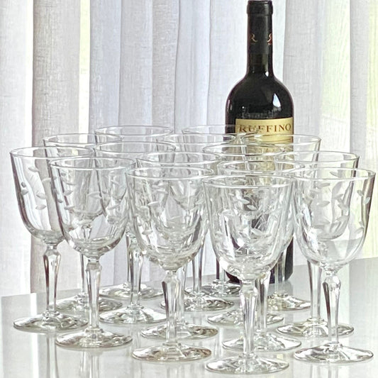 Vintage Libbey Windswept Glasses - Set of 12