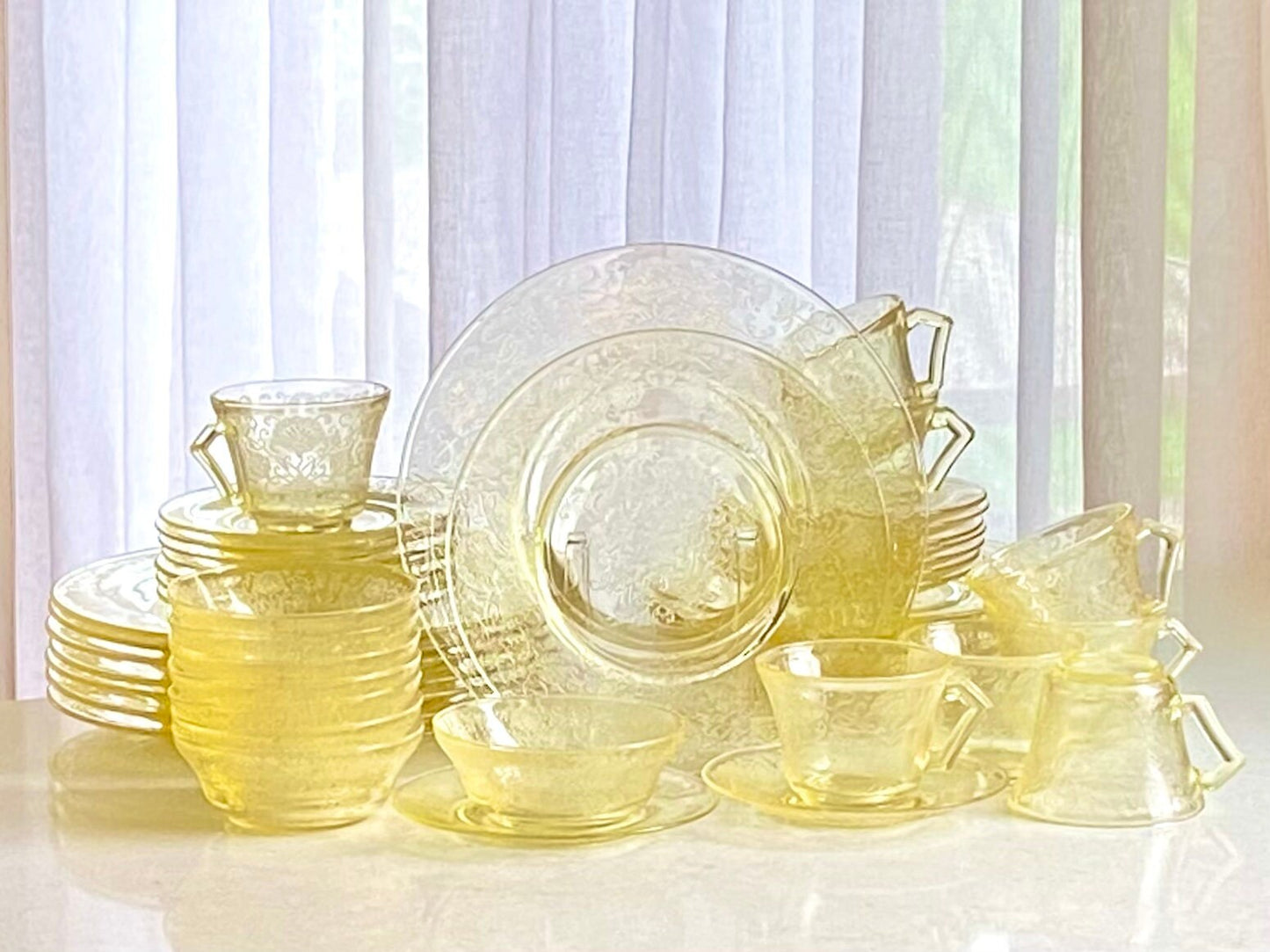 Vintage Hazel Atlas Florentine 2 Yellow Poppy Oval Divided Three-Part Relish / Condiment Dish (circa 1932 - 1935)