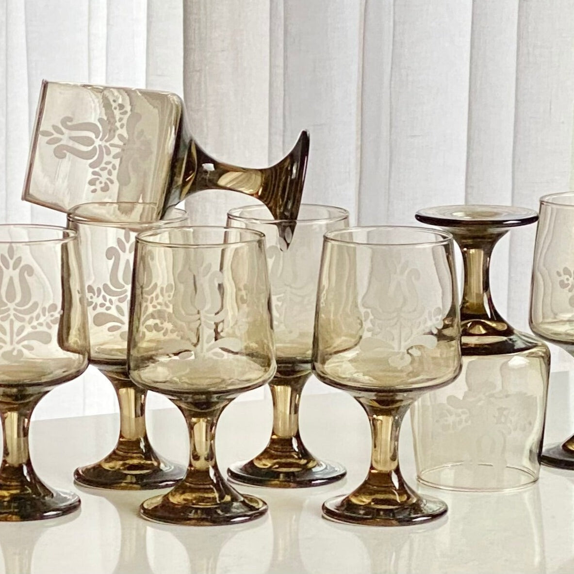 Vintage Pfaltzgraff Village Glasses - Set of 8 ten ounce goblets