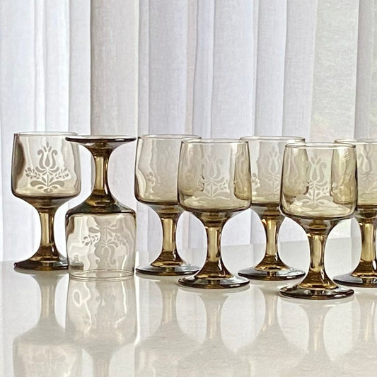 Vintage Pfaltzgraff Village Glasses - Set of 8 six ounce goblets